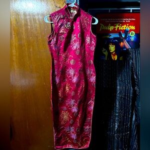 BEAUTIFUL TRADITIONAL DRESS FROM HONG KONG